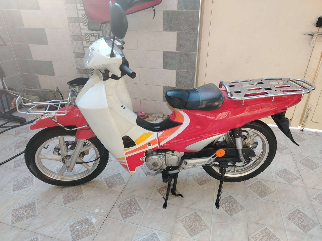 للبيع ماطر بلادي مابي نقص كلها بصمه يشتغل شغال سعر 1 مليون و100 وبي مجال للشراي ***********
