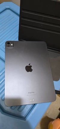 ايباد M4 • ٢٥٦ • بطارية ٩٢