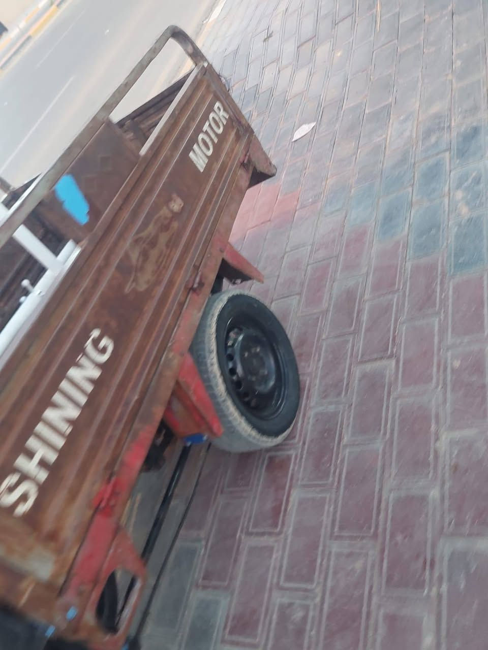 ستوته مديل ١٣ تعمره كلشي مكينا دبلات ٢٥ سعر مليون و٥٠ بيها مجال للشراي مكان كربلاء اورق اصوليه ***********
