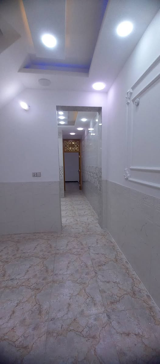 دار ١٠٠م طابقين درجة أولى حي الوفاء منطقة ٣٨ موقع ممتاز يرهم مراوس بدار أو عرصة أو اقل مساحة السعر خاص والتوضيح أكثر بالصور والفيديو للاتصال *********** *********** مكتب ابو فاطمة حي العدالة شارع المستوصف

