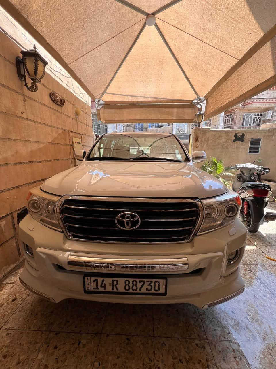 GXR 2015
أبريم 6سلندر 
تشغيل عن بعد 
جام شفط 
كشنات كهربأي 
ومعروفه مواصفات البريم
مابيها نقظة صبغ كفاله عامة ماعدِ الدعاميه الاماميه صبغ
ماشيه147كم
سعر353 مكان السياره بغداد ***********
