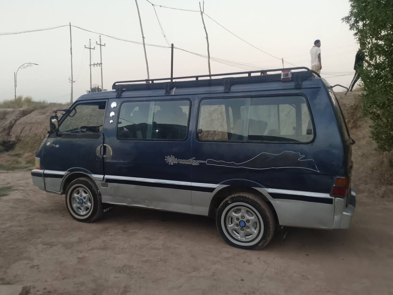 السلام عليكم 
كيا بستا للبيع موديل 94 
سيارة بلادية كلها تخم تاير جديد 
سلف داينمو باتري جدد كير اكسل مكفولات 
المحرك بي خيط تبخير بدون تنقيص 
الشواصي الأمامية جدد 
الخلفيات مصلحات 
السيارة عليها غرامات 200 الف فقط هذني علية ينقطعن من سعر السيارة 
السنوية نافذه قبل كم شهر 
السيارة تحتاج فقط دوشمة لان دوشمتها تعبانة 
مكاني بغداد ابو غريب ... السعر 38 وبيها مجال 
الواتساب ***********
