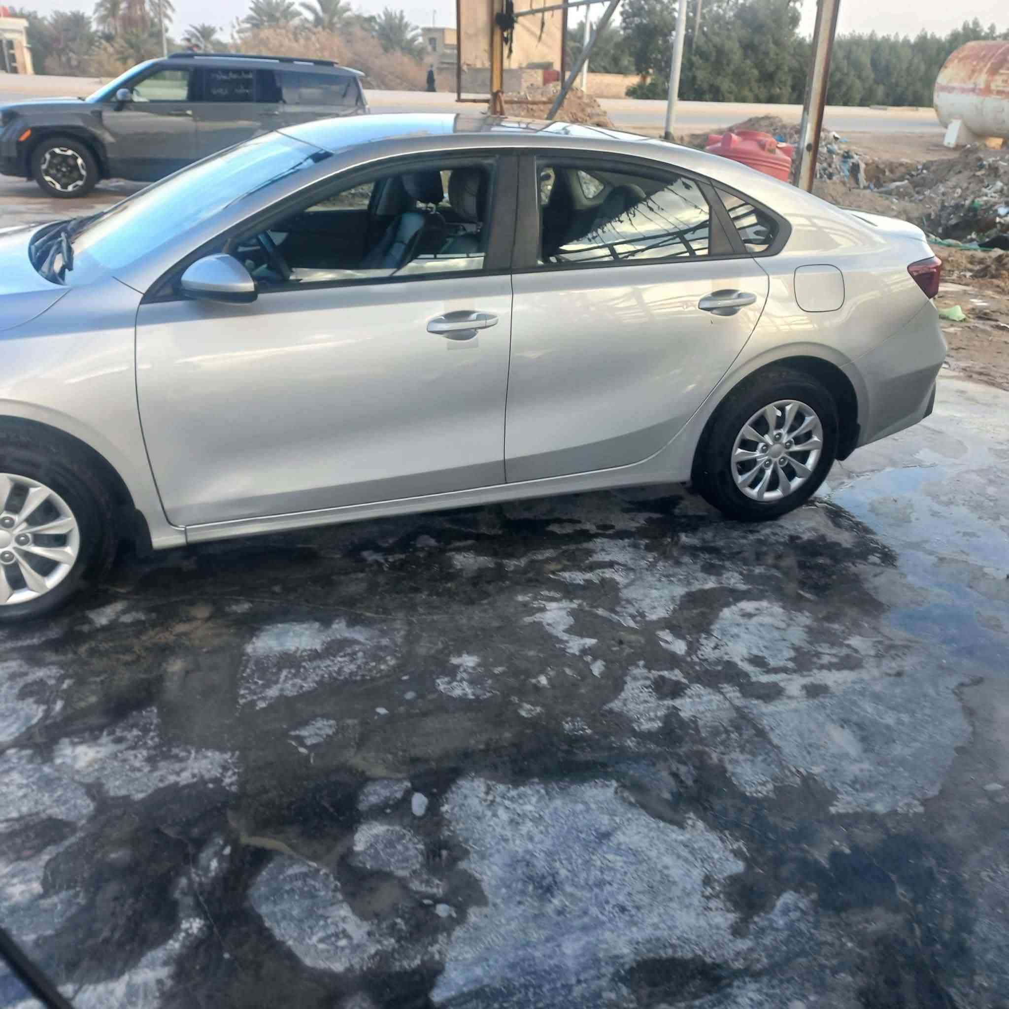 سيراتو ٢٢، مكفولة، معوقين مثنى، مواصفات عادية، ماشية ٨٤، السعر ١٦٠ وبيها مجال بسيط، مكان السيارة، قضاء الوركاء، شراي اتصل.
الهاتف: ***********
