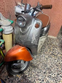 كلاسك للبيع دراجه كلش نظيفه للاستفسار 07727138943العنوان بغداد شهداء ا...