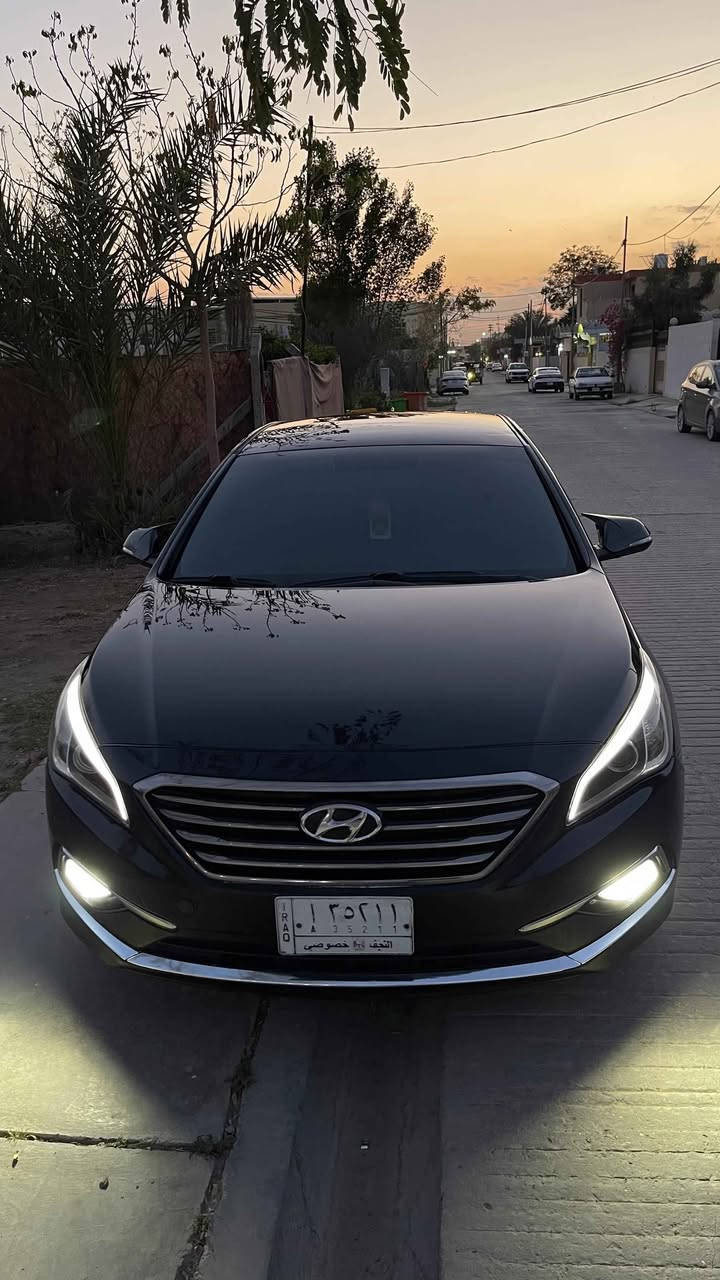 الإسلام عليكم
Hyundai Sonata 2015
السياره سبورت معروفه مواصفات السبورت السياره حداديه جديده مكينه لا تبخير ولاتنقيص سياره ما ناقصه شي ضربته  موضحه بل صوره بيه جاملغ وبنيد بس مكفوله من شواصي ول لغود السعر115 
*********** Singapore

