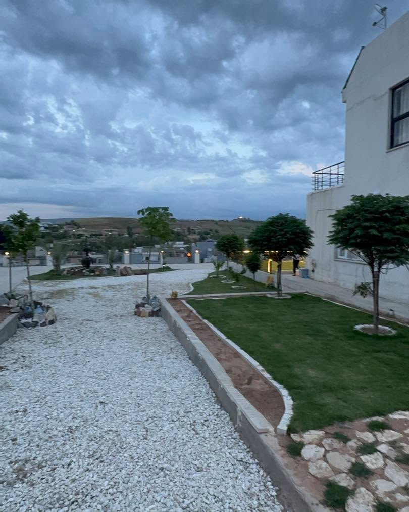 ‎ڤیلا شاهانەی vipسەردەمیانە  بۆ فرۆشتن 

‎ - - شوێـــن║لە  ریگای مەسیف📍
‎ - ڕووبەر ║ 1700متر  - 

‏‎بۆ زانینی نرخ ژمارە (1)لە کومنیت بنوسە💰

‎🔷کامل ئەساسی مالی تیدایە
‏‎🔷 كارەبای نیشتیمانی هەیە
‎🔷 (5)  ژووری نوستن 
‎🔷 سیستەمی فێنك كەرەوە
‏‎🔷گراج ئوتومبیل فراوانە
‎🔹 حەدیقەی  هەیە
💧 ئاوی هەیە
‎🔷شوین پالەوەر بە خیو کردن هەیە 
.
‎🔷 ڕووبەرێكی فراوانی سەوزایی 200م

‏‎بۆ زانیاری زیاتر پەیوەندیمان پێوە بكەن . . . .
☎️***********  
——————————————————
‏‎ئەزموونێكی پڕ لەمتمانە:: ‎✅ #_عەقارات_باغی_ئاژگە

‏‎ئەگەر هەرموڵکێکت خانوو_دووکان _مەزرەعە هەیەـــ بینێرە بۆ پەیجەکەمان ئێمەش بڵاوی ئەکەینەوە بە باشترین و جوانترین شیوە
