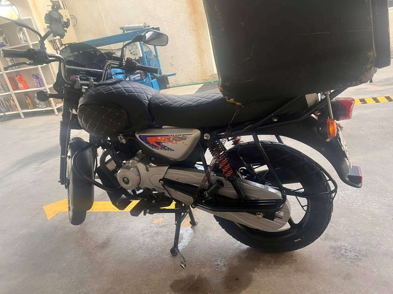 دراجه رقم اربيل صارها شهر طالعة من وكيل سعر 3و150 بيها مجال ***********
