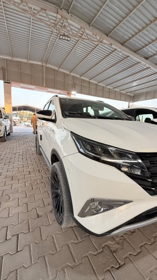 تيوتا راش موديل 2023 بيهه صبغات رقم بغداد باسمي السعر 125 العنوان النجف ***********

