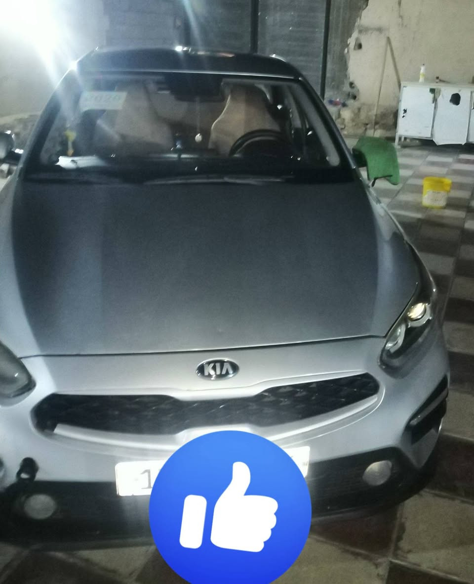 السلام عليكم سيراتو خليجي البيع السعر 130ورقة وبية مجال الشراي تبريد خير من الله قطعتين امامي وخلفي المري شفط المراية بية شارة نص فول السيارة حرة ثاني يوم  مداوم السيارة خير من اللة جاهزة من من كلشي تخم تاير ***********/السماوة
