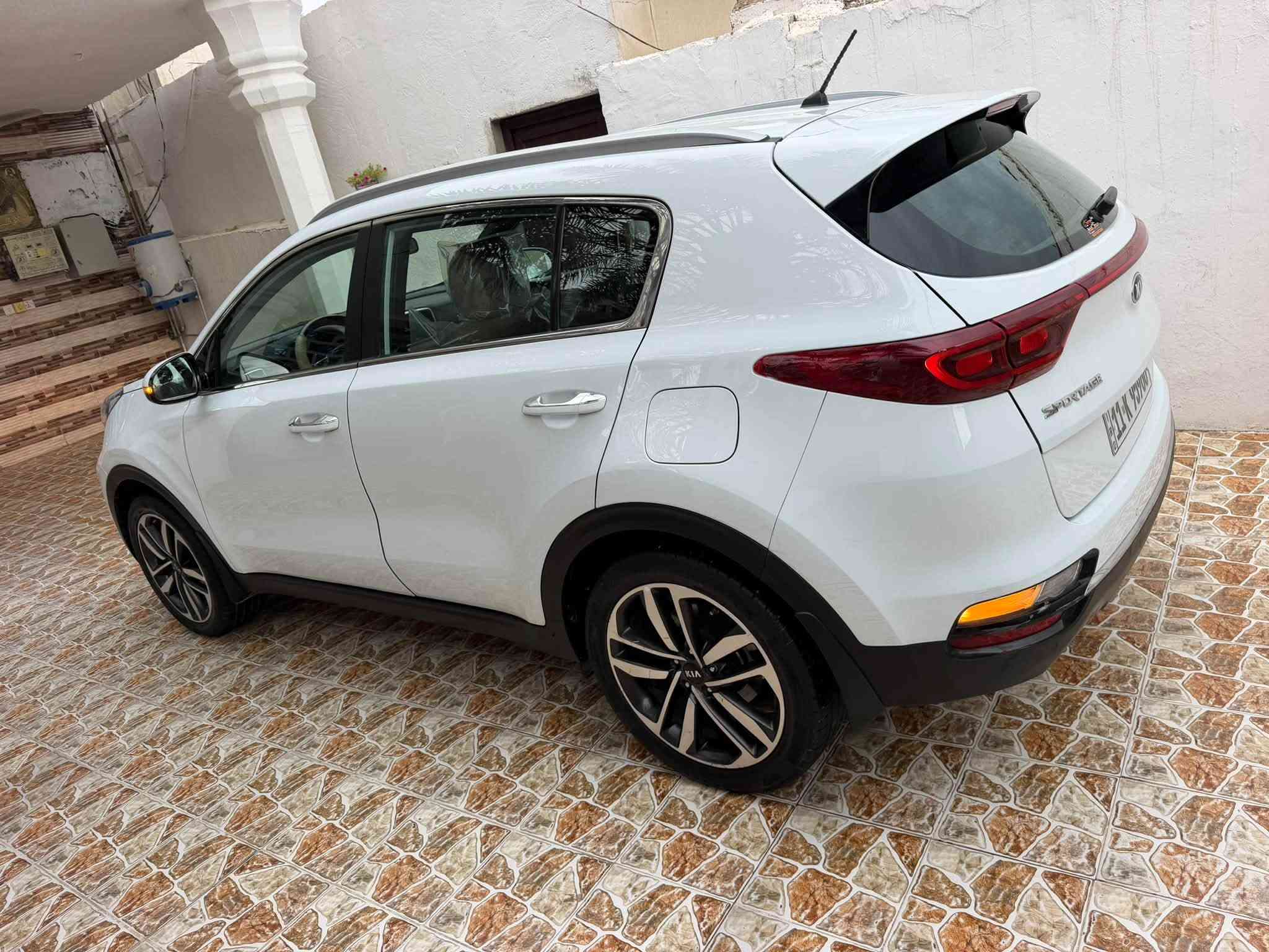 السلام عليكم للبيع سبورتج موديل 2019
خليجي محرك 2000 مكفوله كفاله عامه 

رقم بغداد دولي بسمي شخصياً  تبريد ثلج

حتا الدعاميات مكفولات ماشيه (84كم)

سيارا فول عده الفتحه الشركة الدوليه

 تخم تاير جديد سيارا جديده بمعنى الكلمة  

سعر 169 وبيها مجال العنوان ديالئ رقم 
الهاتف ***********
