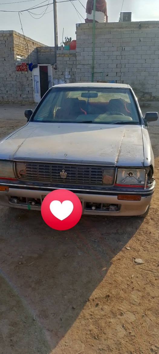 السلام عليكم هارتوب للبيع مديل89 سنويه ساقطه صار لها اربعه اشهر السياره مداور ثاني يوم كيره تعبان رقم نجف 
***********
