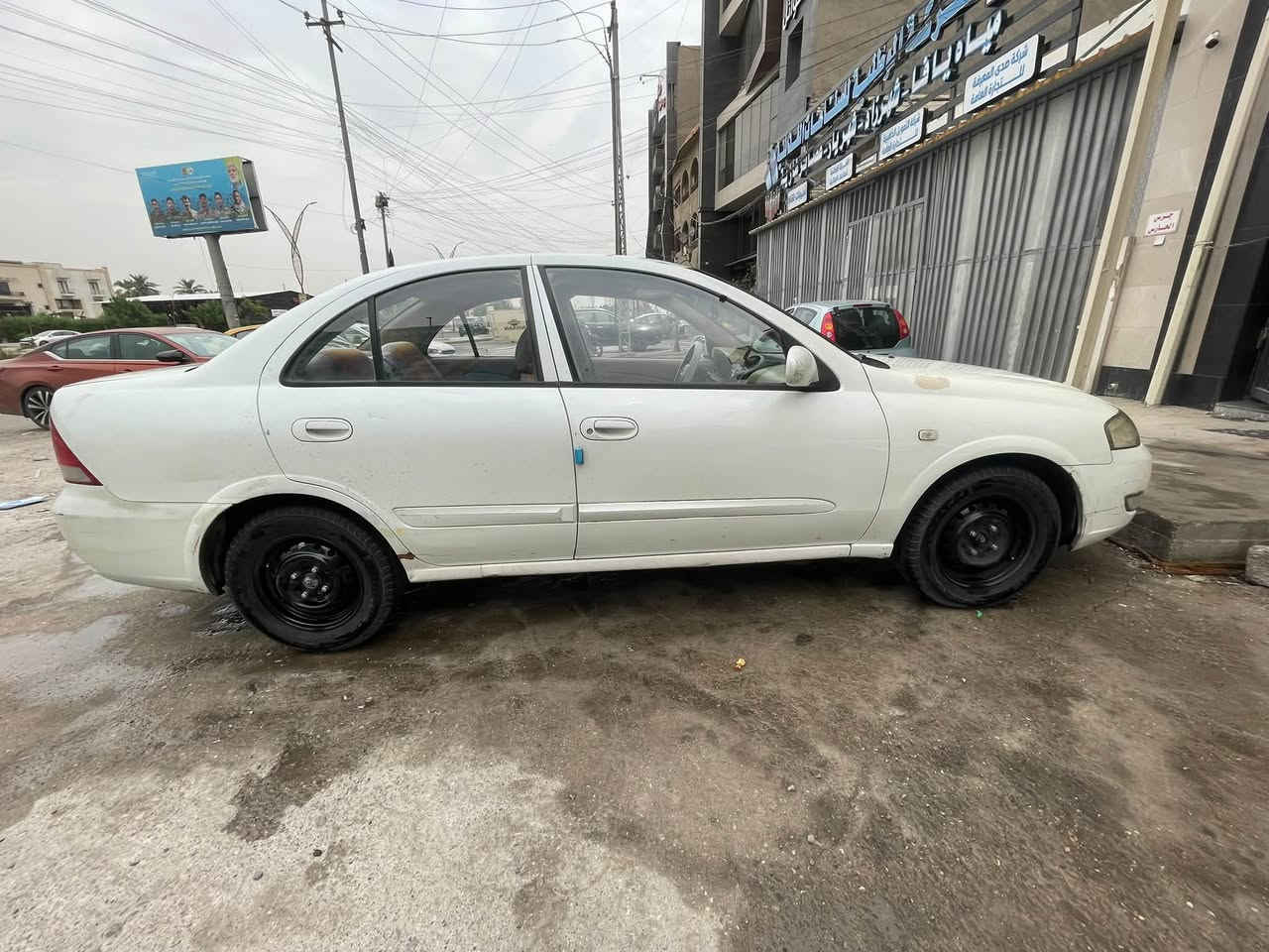 نيسان صني • ٢٠١١ • ساحة ميسلون