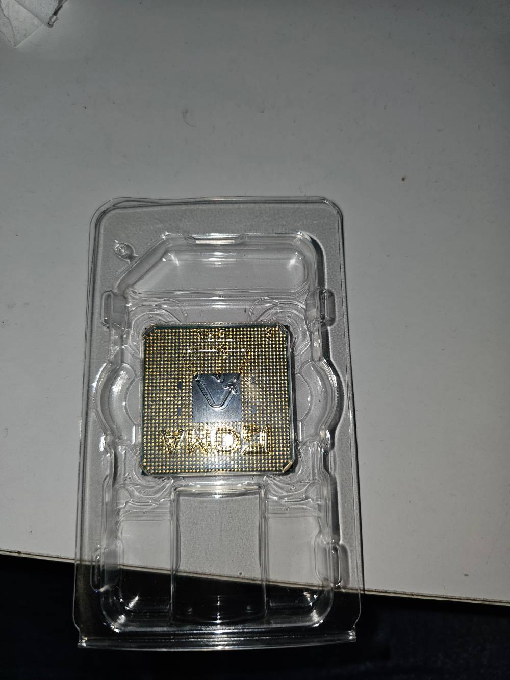 Ryzen 7 5800X • مستعمل • مع العلبة