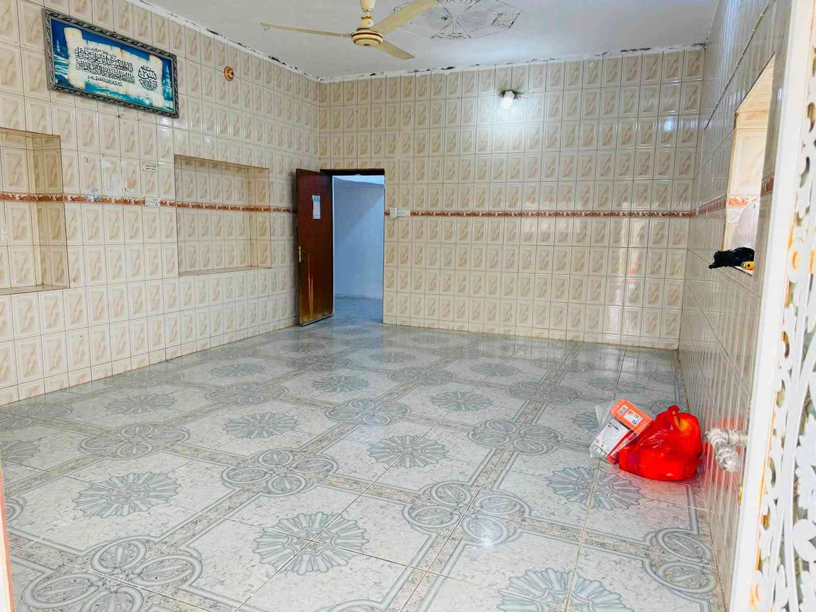 الرمادي الورار • ٩٠٠م • مناسب مدرسة