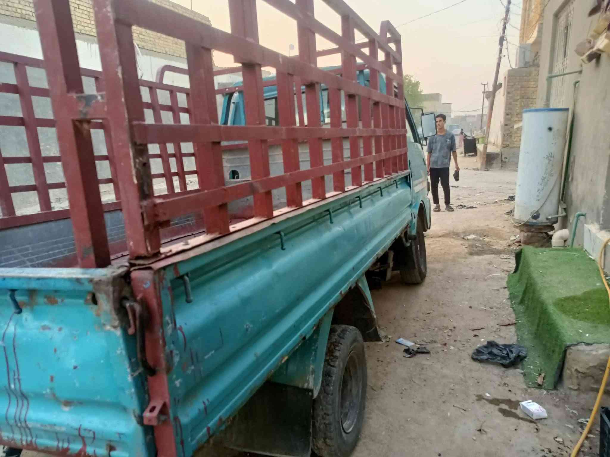 سلام عليكم كيه موديل 94 تحويل مباشر السعر 35وبيه مجال حك الجيه مكينه كرتون توني طلعته من التجفيت كير اكسن وشاصي ورقم شاصي كفاله كهربايات تخم تاير جديد سياره جاهزة مكان نجف***********
