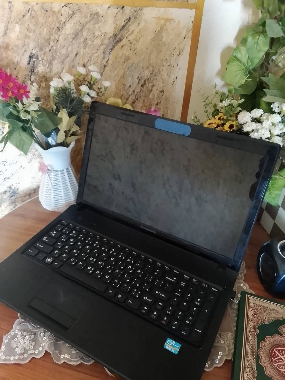---
*لابتوب Lenovo للبيع بسعر 175 الف*

لابتوب لينوفو نظيف وشغال 100%
مناسب للدراسة والشغل والتصفح

السعر: 175 الف دينار
المكان: القائم/العبيدي 
التواصل: ***********

---
