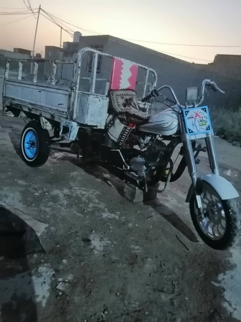 السلام عليكم
ستوته لبيع موديل ٨ رقم أسود ستوته حلوه وجاهزه ويل جديد تخم تاير جديد باتري جديد ضفيره رجان مو شراي لاترسل ََسعر مليون وميه وبيها مجال ***********
