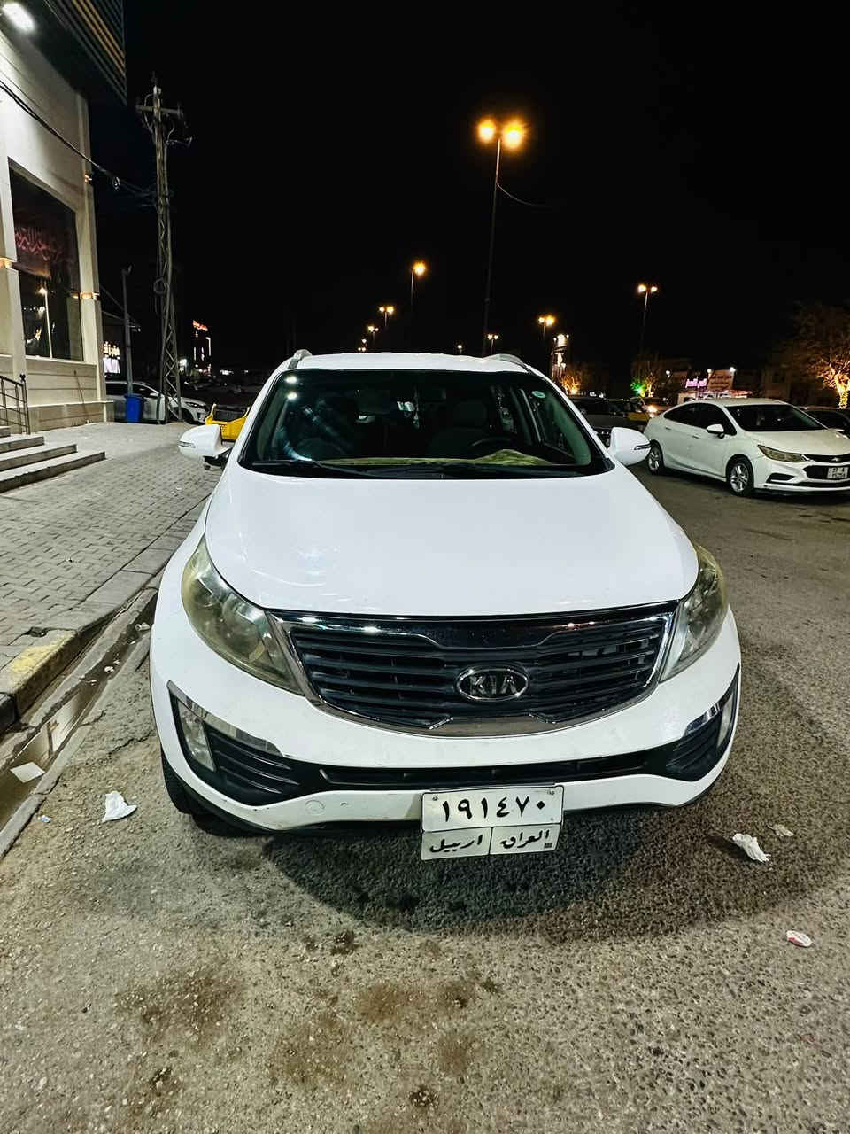 السلام عليكم 

سبورتج ٢٠١١ خليجي 
السيارة نضيفة  من حدادية جديدة وتبريد اشاير مري شفط
كامرةوحساسات خلفية وشاشة 
السيارة سنويتها ساقطة باسم كردي تحويل او وكالة 
السعر ١٢٠ وبيها مجال 
مكانها نجف 

السيارة صبغ جاملغ + باردقليل موضح بالجنطة 
الرقم : ***********
