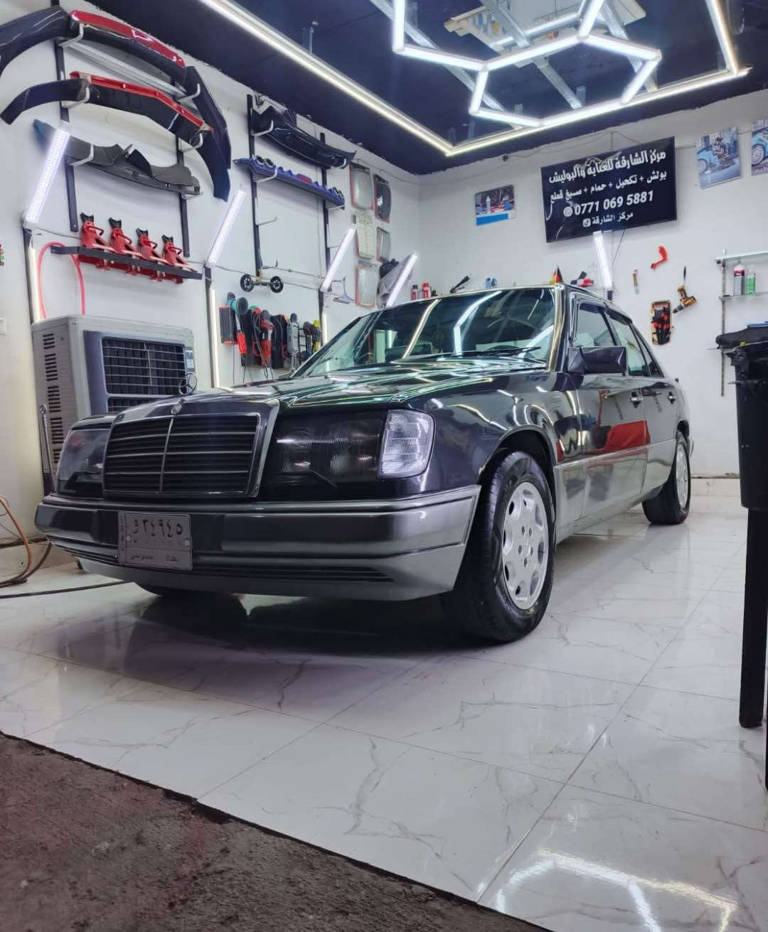 ١٩٩٣ • ٣٢٠ • بدون ضربه