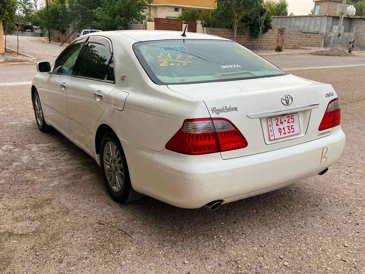سلاو لةهةمولايك
شاهينة موس ٢٠٠٧ 
ساج مةلكي ٣دوكمة بةردة
گةورة بةكةورة 
بي جال بي شوخت بي قوباوي بي دةعم ليدواو قرج 
بي بوياغ كودي هية 
تاو ويلي لوك نةوت 
سعر ٧٢ مجالي كةم 
***********
