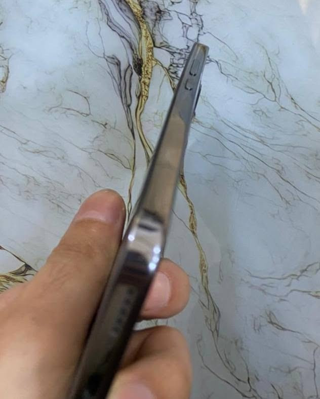 Honor x9D 12/256
الجهاز نظيف ما مفتوح ( فقط بي عواج بالشاصي ما مأثر لا على الاستخدام ولا على الشكل ذكرته فقط للامانة) موضح بالصور 
ملحقات شاحنة وحافظة فقط 
السعر ٣٦٠ بي مجال بسيط 
بعقوبة التحرير 
***********
