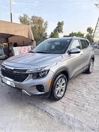 كيا سليتوس 2025 امريكي ضربة بالامام مبدل بنيد فقط وايرباك السائق ماشية...