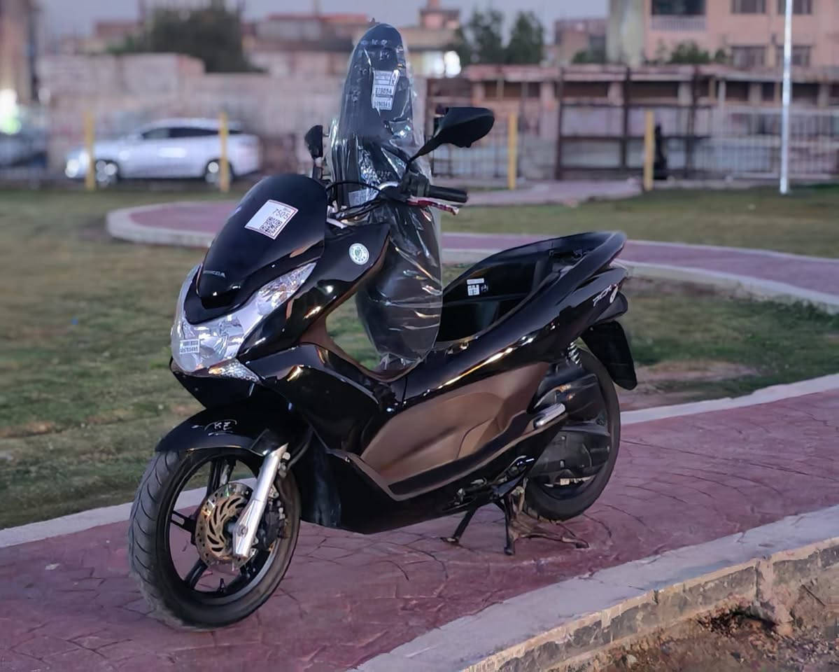 سلام عليكم....
دراجة (PSX)...(جيل الاول)  
🛵للبيع  
دراجة شلعه معدل كهربائيات كلهه شغاله 
دراجة جديده  بلادية
أي نقص مابيهة
جيب فيتر وتعال افحص
العنوان بغداد مدينه الصدر قرب مطعم ليمونة🍋 الاستفسار الاتصال على الرقم 📞 ***********
