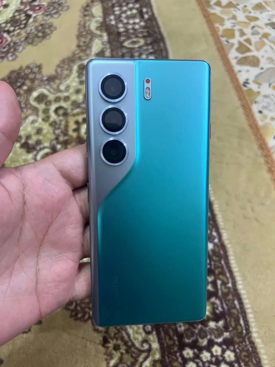 تكنو كامون 40 برو 5G TECNO CAMON 40 Pro✨ 5G

رام12+12

ذاكرة256

شاشة 144هيرتز فول دقة

بطارية 5200
مواصفاته معروفة...
موبايل جديد كارتونته وملحقاته كلهن موجودات
#السعر_420 وبيه مجال
#العنوان: ذي قار _ سوق الشيوخ  
#للتواصل: ***********
