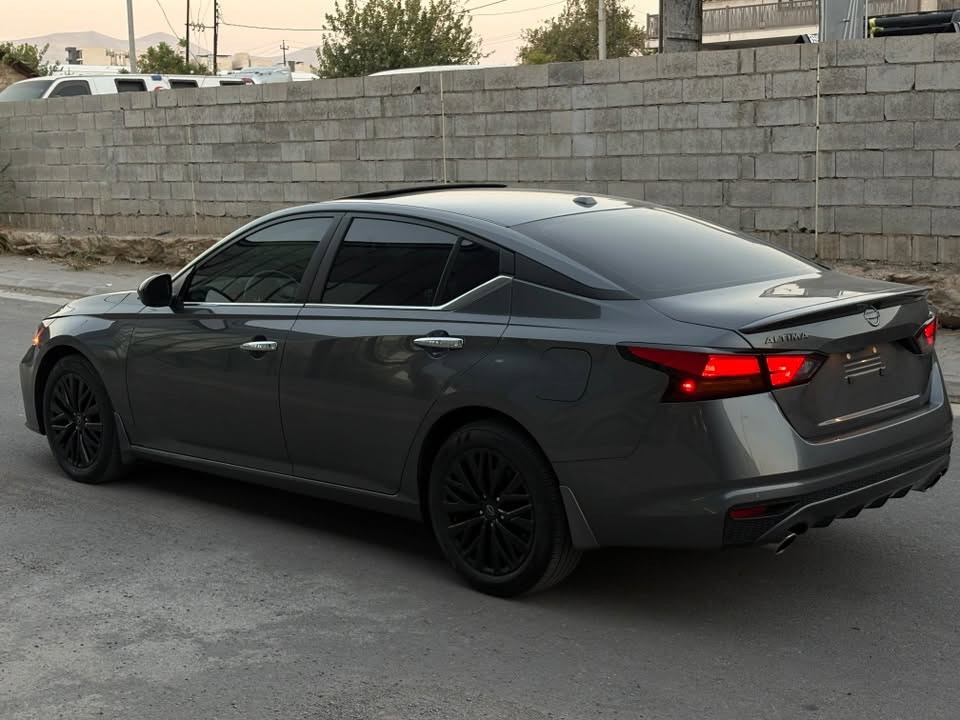 نيسان التيما 2025
فول مواصفات SV PLUS : عداد المسافه 29,000 ميل 

قطعتين صبغ بدون دواخل 
بجم كبس ايرباك فقط ستيرن طاك و مرجعه وكاله
السياره كلش جديده و نظيفه و جاهزه من كلشي 
دولار واحد متصرف عليها كشر السياره بالباكيت
كير و محرك و حجر بيئه و رادارات و كهربائيات بشرط 
السياره بدون رقم يترقم شمالي العنوان سليمانيه

واتساب : ***********
