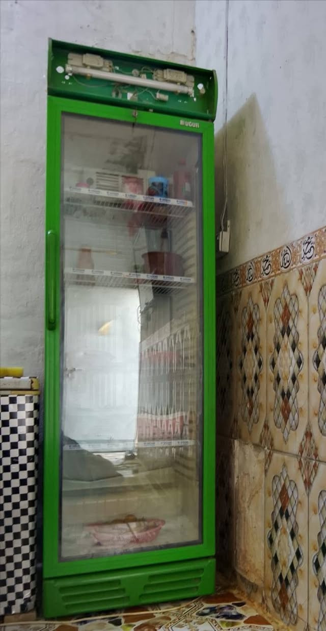 براد للبيع كلش نظيف وبرودته تخبل الله شاهد تعال وشوفه ع الفحص  سعره 300قفل
