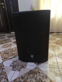 سماعة JBL • ١٥انش • نضيف