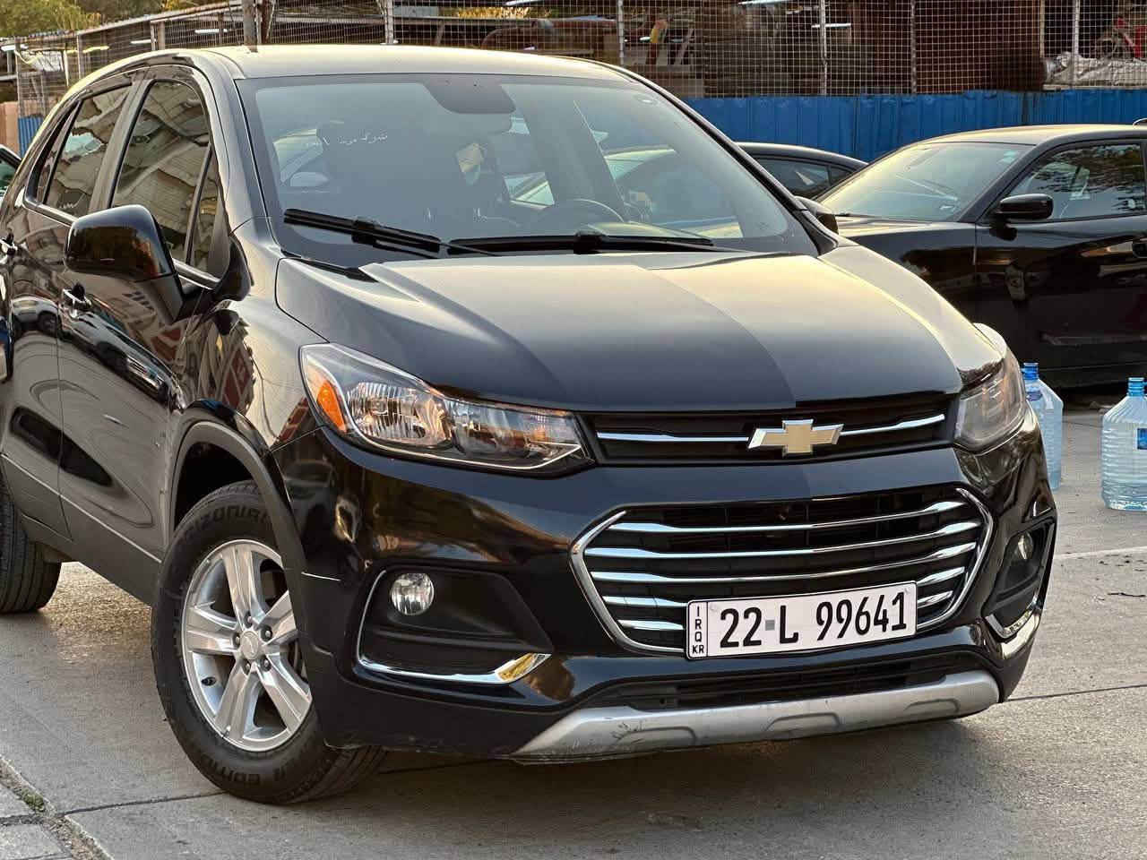 شوفر موديل ٢٢   سياره بعدها زيرو ما ماشيه
كلش جديده  
الاستفسار الاتصال  
فقط تصال 
‭***********‬

نص مكتوب في الصور:
- 44605234
