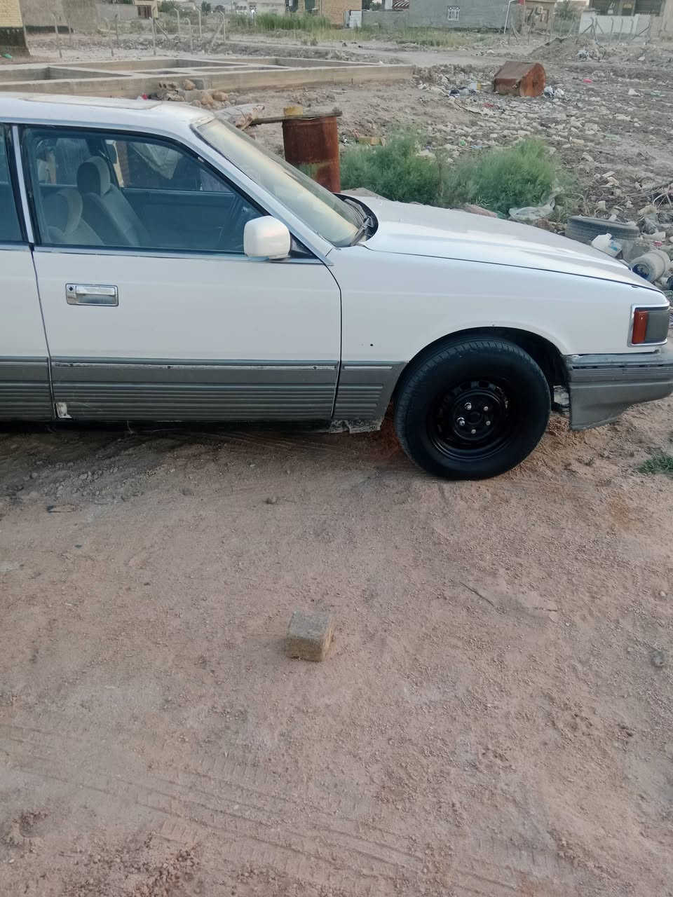 سلام عليكم سياره مازدة حجم 929رقم بغداد باسمي  محرك گير ففتي  جاهزة السعر 35 ورقة العنوان بابل الهاشمية التواصل على الرقم *********** ابو كرار التميمي
