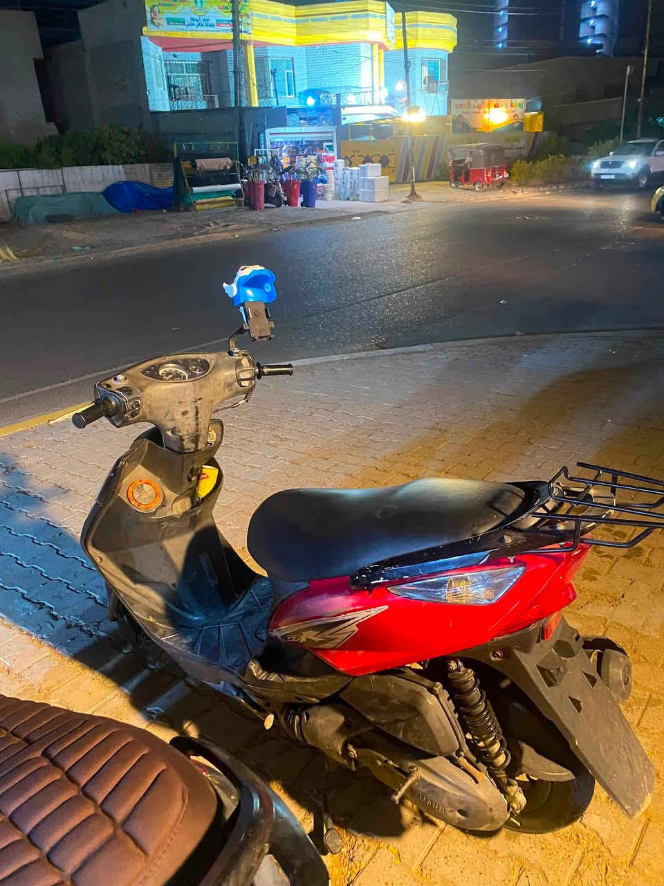 السلام عليكم شباب ماكسات ثعالب 2 للبيع 
وحده رياضي تزويد خارجي فقط والثانيه بلادي الرياضي مكفولات الكهربائيات كله شغال للاستفسار مكان بغداد الغزاليه 
*********** 
***********
