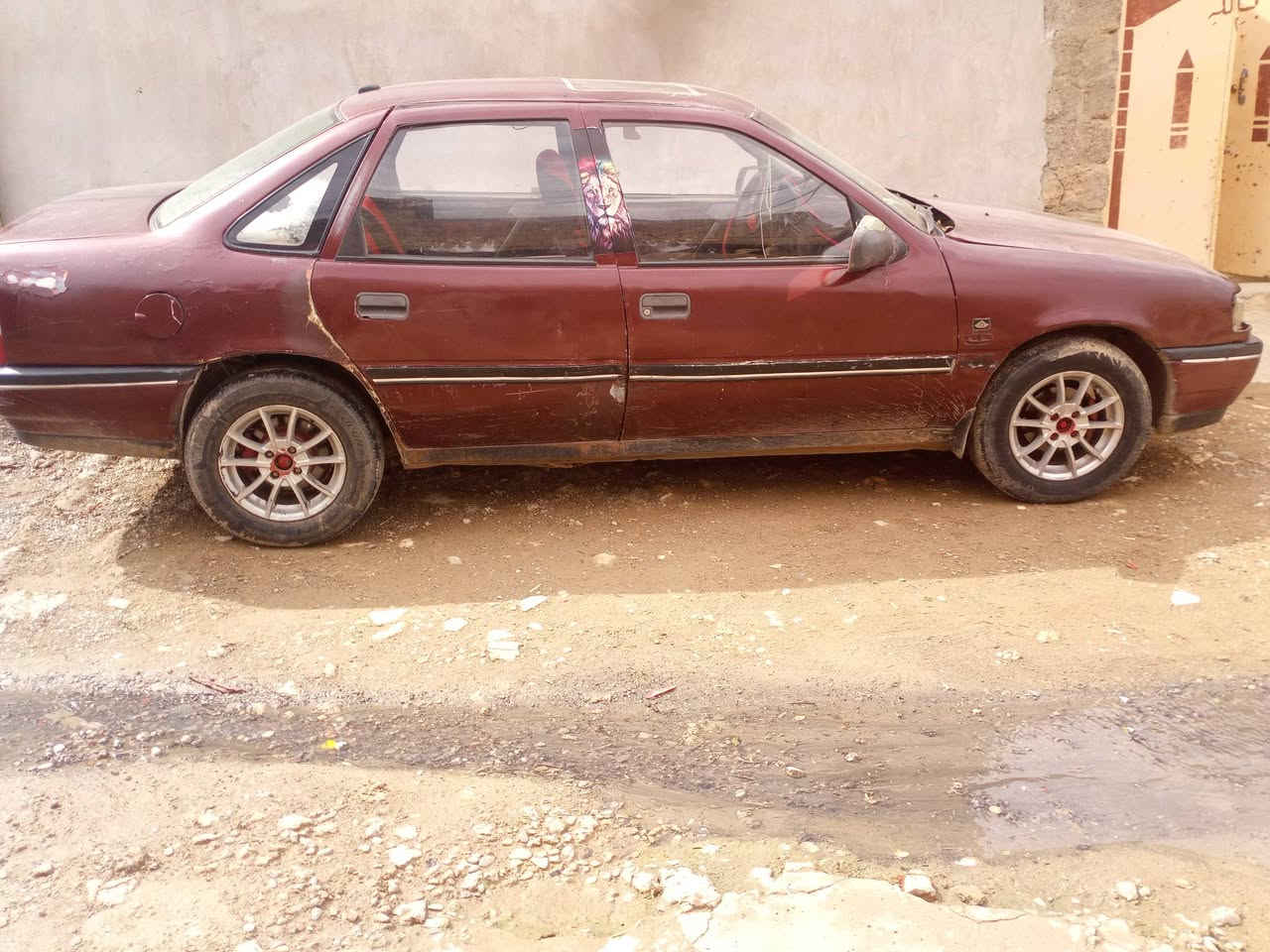 فيكترا • ١٩٩٠ • سنوية ٢٠٢٧