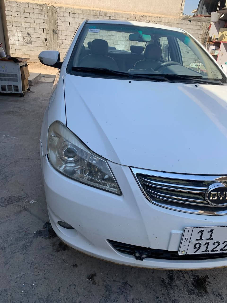 السلام عليكم مراوس بكالوبر او باجيرو مكانها بغداد عندي هاي BYD G3 2013 كير عادي المرغوب سيارة على وضع الشركة باسمي تحويل عنواني بغداد ***********
