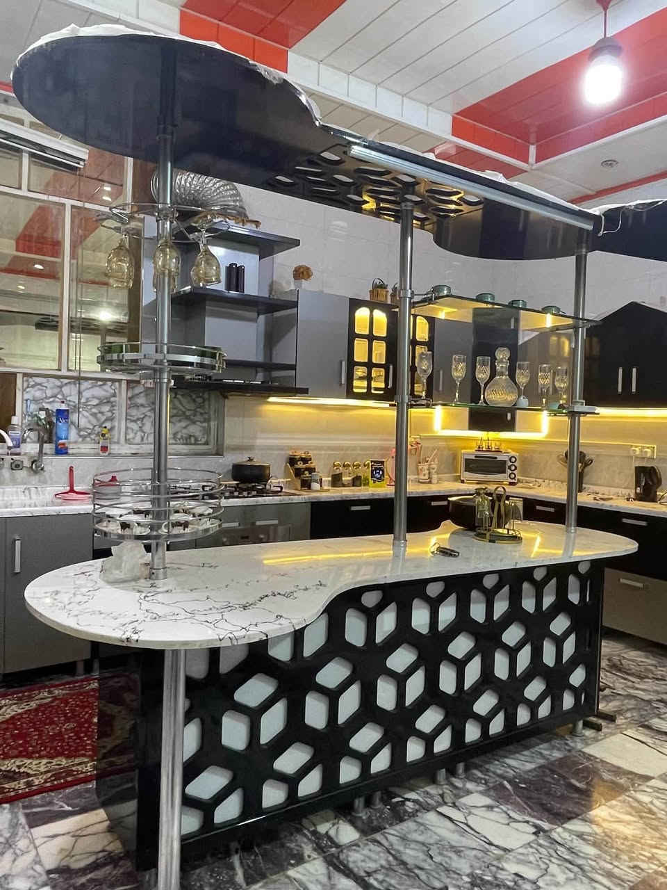 كاونتر • مستعمل • نظيف ١٠٠٪