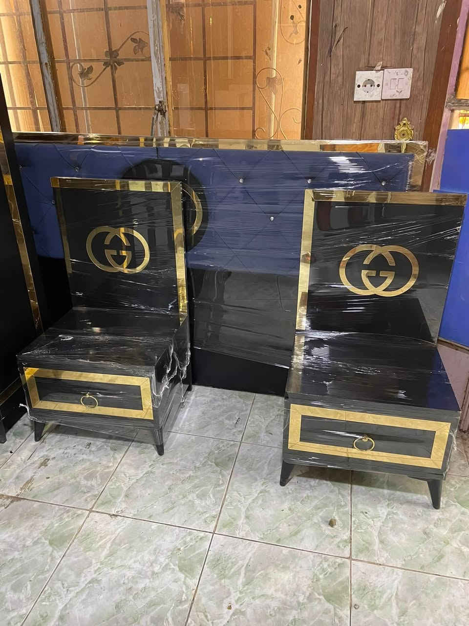 غرفه نوم تركي بيبان مستعمل نظيف  للبيع
( سعر425) (‭***********‬) واتساز عنوان كركوك 📍شارع حسابات بصف مطعم باب الحسابات  (5قطعة)
