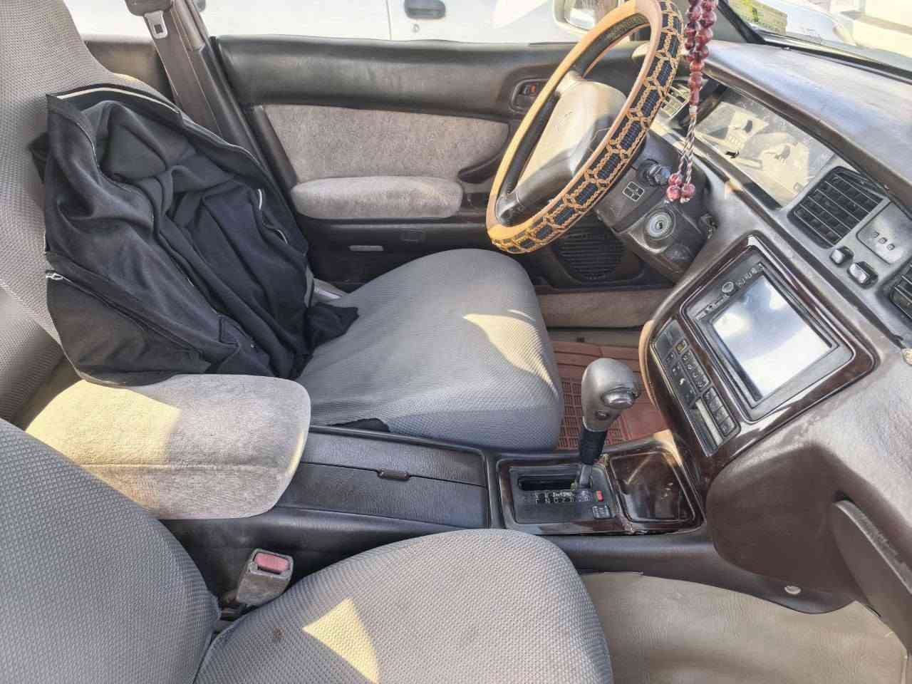 السلام عليكم بطه موديل 94رقم دولي سنويته 2030بأسمي مكفوله كص ونقل جثه مصبوغه عام جماليه محرك 2500جديد كيرنضيف حداديه وتخم تاير جديدفقط نقص تبريد دواخل وبطاين جدد السعر65وبيه مجال للشراي يتصل ***********ملاحظه سونار مسويله جديد
