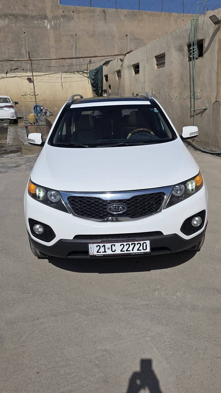 🚗 كيا سورنتو 2012 – فول مواصفات (للبيع) 🚗
​📄 الملكية والوثائق:
​الرقم: السليمانية (رقم جديد + سنوية جديدة).
​باسمي شخصياً (تحويل مباشر أو وكالة).
​⭐ المواصفات:
​فتحة بانوراما
​بصمة تشغيل
​شاشة + كاميرا خلفية
​مرايا شفط
​إضاءة LED أمامية وخلفية (لايت وإشارات)
​🔧 الحالة الفنية:
​مكينة جديدة (بعدها بالجمع)
​صدر أمامي وخلفي جديد
​تبريد جديد
​باتري جديد + 4 تايرات جديدة
​السيارة مال جناي وجاهزة من كلشي
​💵 السعر: 142$ورقة وبيها مجال
📍 الموقع: ديالى / المقدادية
📱 رقم الهاتف: ***********
📱رقم الهاتف : ***********

