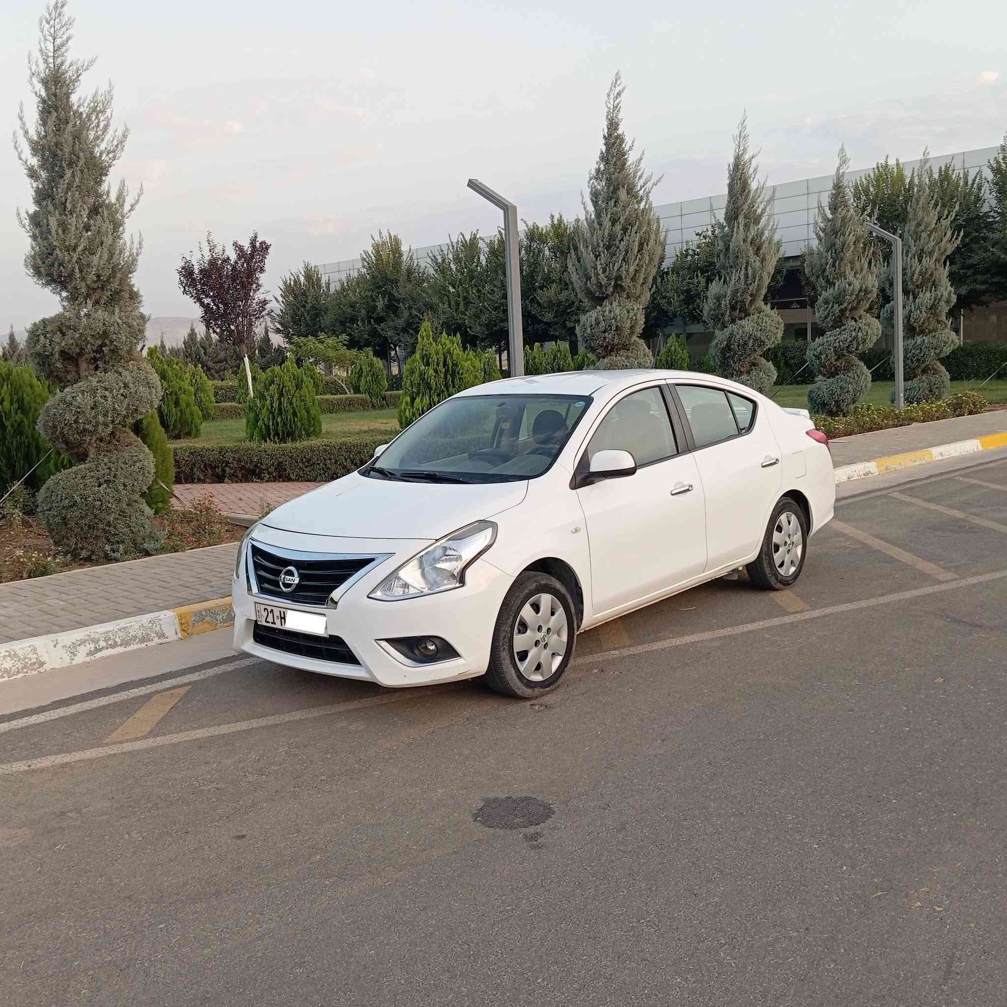 نیسان لاکشمیبای مۆدێل 2022 هندی  گێڕ اۆتۆماتیک دەبڵ گێچ دەسک ستیل باڵ حاسە سوکان ڤۆلێوم  دەعموو لێدڕاوی نیە ١بەڵەی بچوک بویاخە تەرزەی نیە 70 هەزار ڕۆشتوە ٢سویچی بیلادی لەگەڵە سەنەوی ڕەقەمی تازەیە وەکالەش اکەین سعر 111 گڵاو معامەلە لەسلێمانی زم *********** ڤایبەر واتساب لەسەرە السليمانية, العراق
