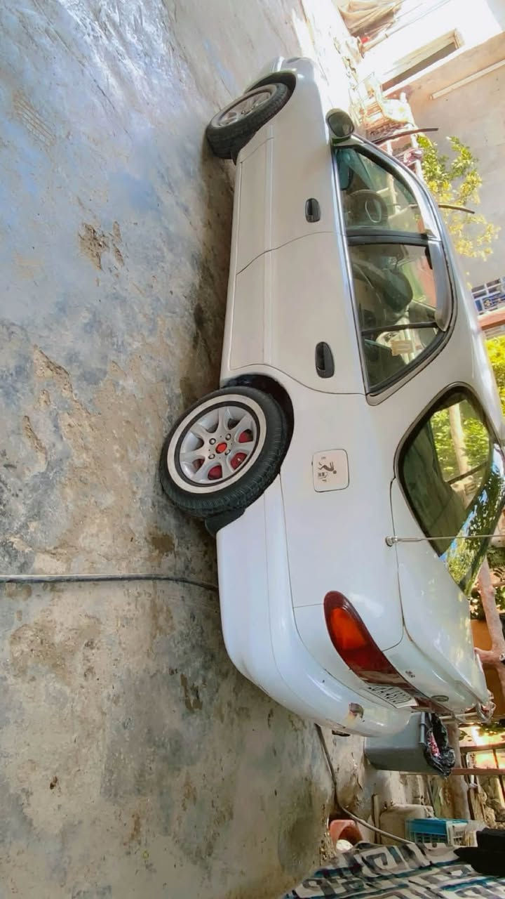 سوناته تو للبيع سياره مال جناي كلهه جديده
موديل94رقم الجديد كير محرك خير من الله
كير اتو نقص بس تبريدالاتصالع الرقم***********
