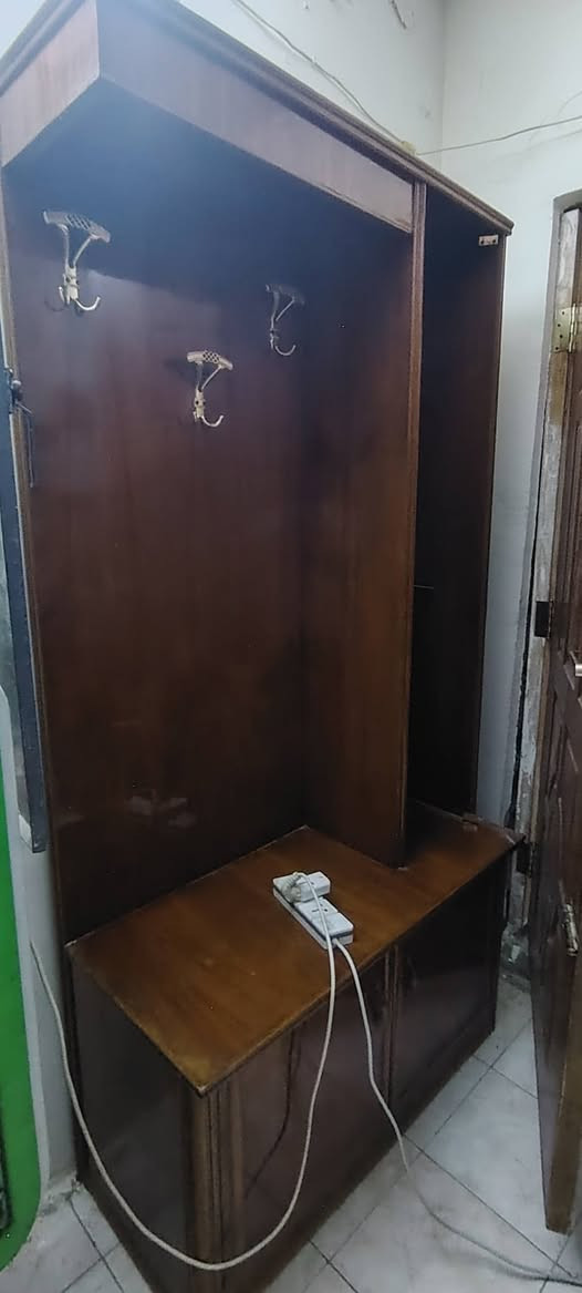غرفة نوم للبيع مستعجل مكاني الدورة السعر 1250 مليون وربع رجائا محتاج لاخوي ولا تحرجني
*********** رقم هاتف
