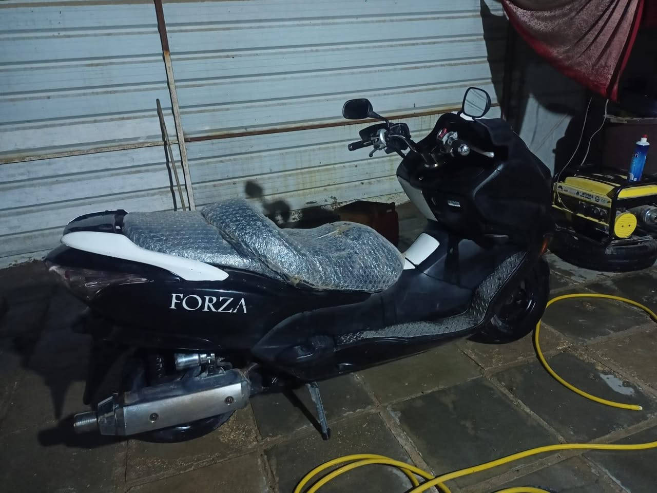 سلام عليكم دراجه فورزه للبيع نضافه فول مواصفات دراجه ماعيزه مكلف بل نشر سعر 1200 وبيه مجال   ومراوس بسكنس و بدراجه فراشه وفرق هذه رقم الهاتف  *********** راعي الدراجه
