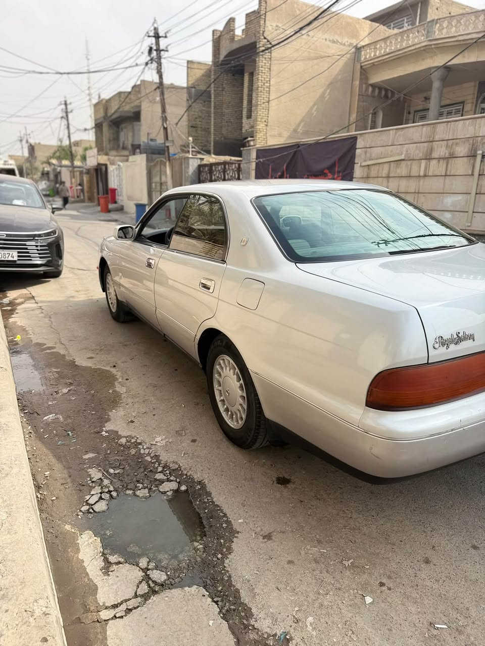 موديل ١٩٩٢ • محرك ٣٠٠٠ • رقم أنبار