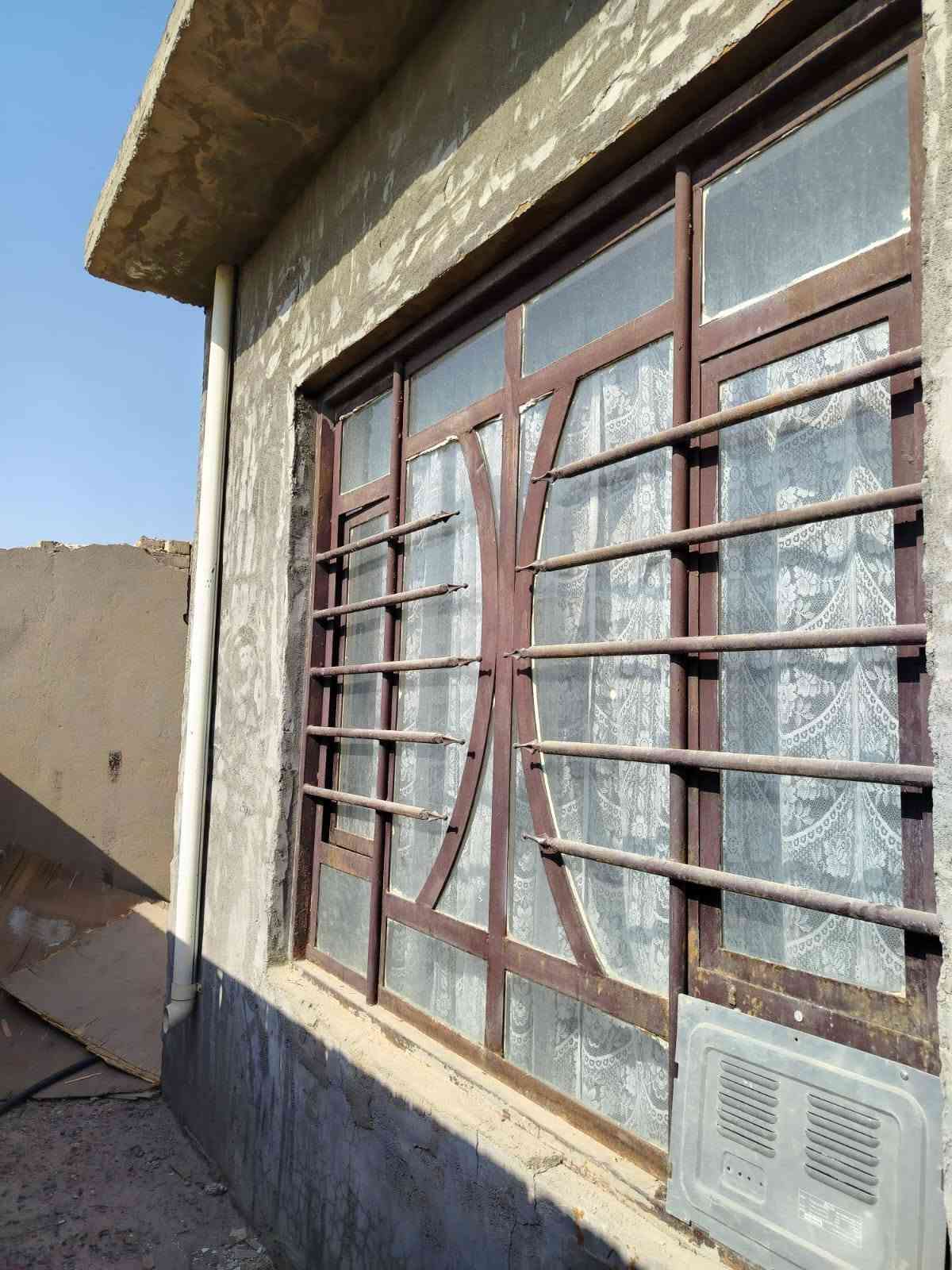 السلام عليكم 
7شباك
2باب وشباك دمج
باب ستقبال 1
محجر 
باب سلايت
***********
