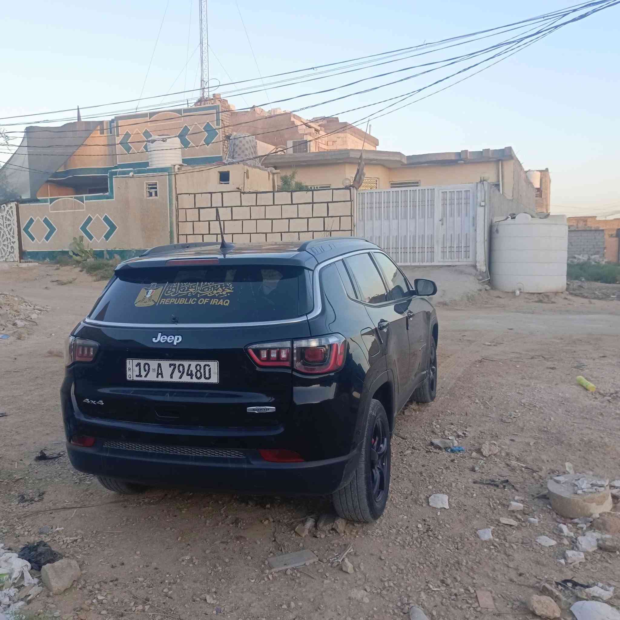 جيب كومباس موديل 2022 سعر 145 وبيها مجال  فول مواصفات ترايل هوك سياره مال بيت ماشيه29الف بنورامه سياره جنطه كهرباء بصمه تشغيل عن بعد الون  سياره اسود  رقم كربلاء بيها فقط بنيد  مكان سياره كربلاء المقدسة رقم هاتف *********** مراوس سياره ناصيه حسب لقناعه
