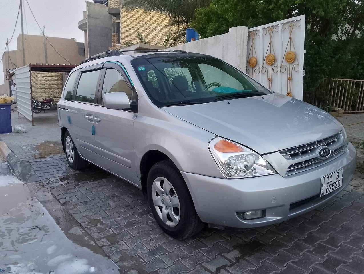 للبيع كيا سيدونا بتره موديل 2007 بأسمي رقم بغداد انكليزي كير محرك خير من الله السعر 110مكان السياره واسط رقمي ***********
