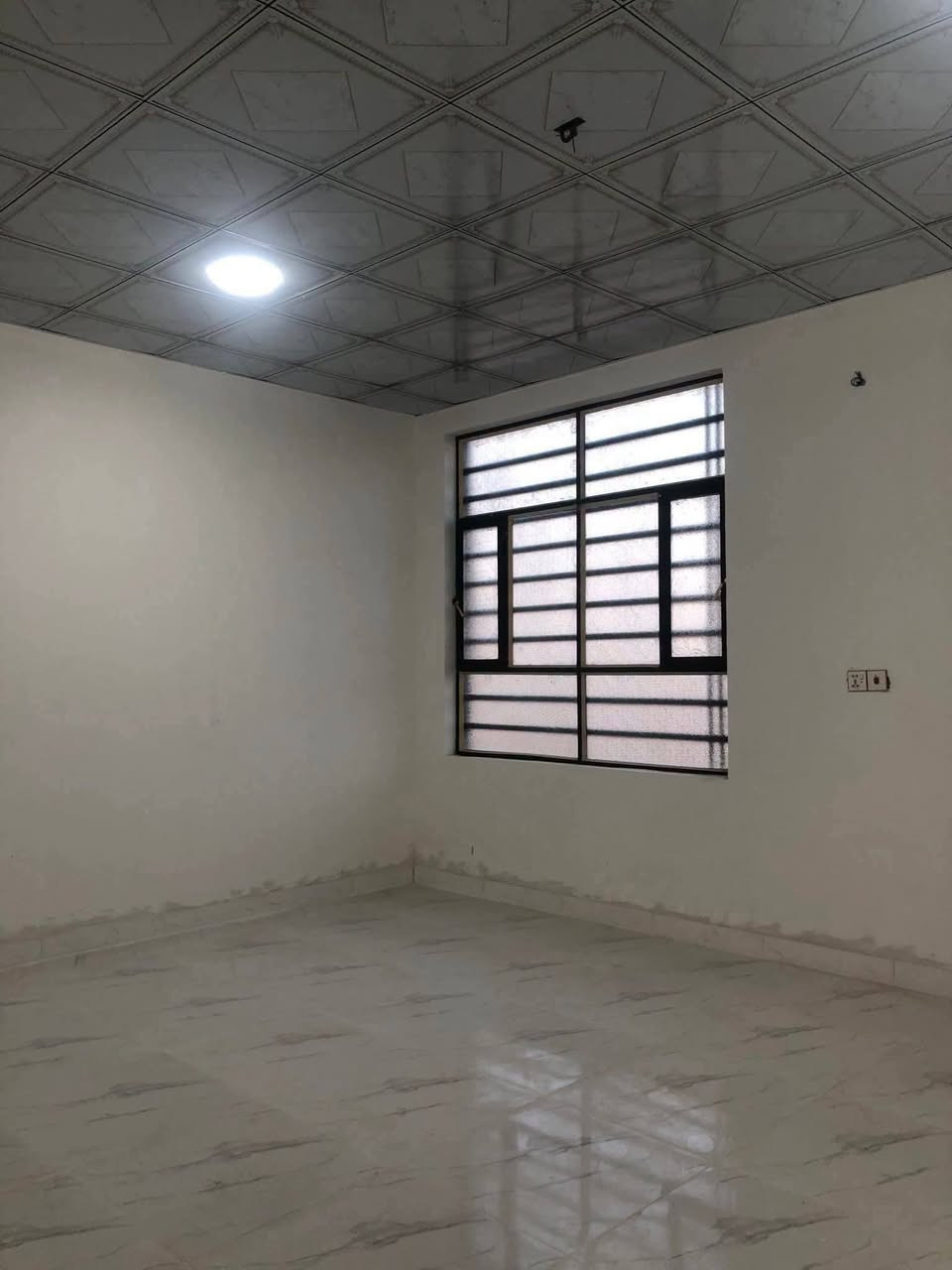 بيت للبيع مساحه 55 متر طابو صرف
حي ميسان قطاع 24 مجاور شارع العسكري 

على شارع 12 متر ركن وعلى مشتل 

البيت طابقين جديد صب كونكريت وطابوق نهروان تبليط ومجاري

الطابق الاول استقبال وصاله ومطبخ 

وصحيات داخليه وخارجيه ومكشوفات 

الطابق الثاني غرفه وصاله وصحيات 

السعر 74 مليون 

او متابعه صفحة ابو أبو علي الخالدي  كل عروض حي ميسان 

للاستفسار مكتب الخالدي للعقار

موقع المكتب حي ميسان شارع كيات قبل تقاطع شارع بوريات 

او الاتصال على الرقم التالي

***********

***********

***********
