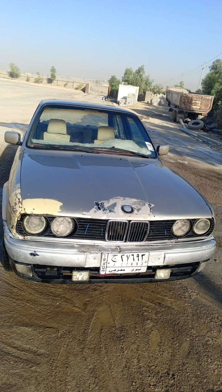 النوع: بي ام 
الموديل: 1990
المواصفات: محرك و كير مل كروسيدا
 السعر: 18 (وبيها مجال)
رقم الهاتف: ***********
